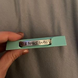 Be a mermaid & make waves bracelet